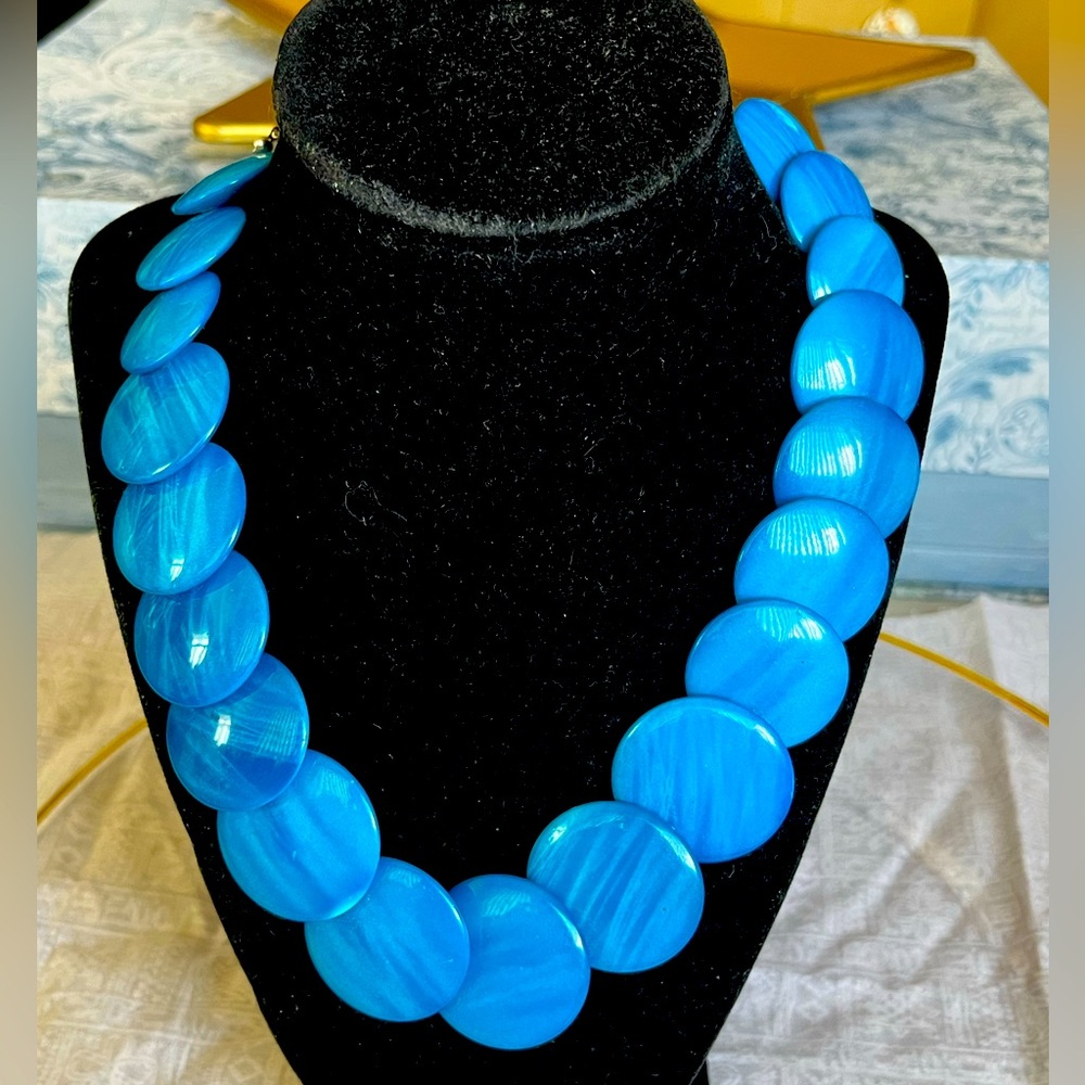 Modern Shell Necklace - Picture 7 of 12